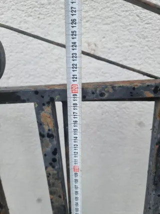 Rejas metálicas negras