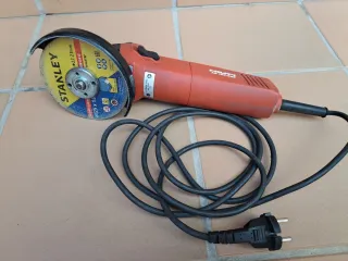 Amoladora Hilti AG 125-8SE seminueva