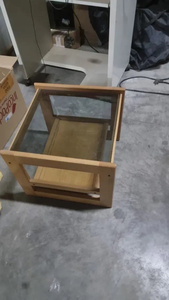 Mesita auxiliar madera y cristal