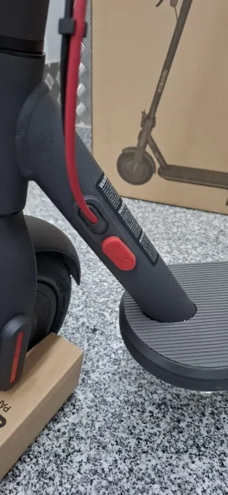 PATINETE ELÉCTRICO XIAOMI SCOOTER MI 4