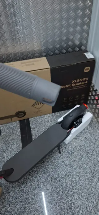 PATINETE ELÉCTRICO XIAOMI SCOOTER MI 4