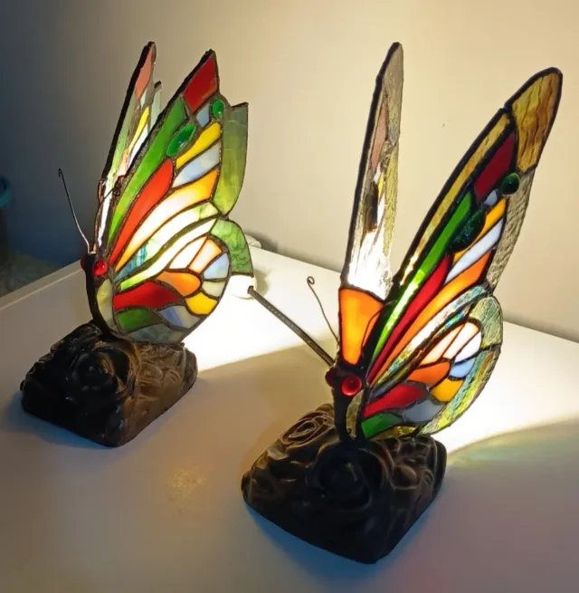 Coppia Lampade a farfalla stile Tiffany Arcobaleno
