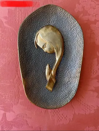 Antigua Virgen Niña en Bronce con Sello años 60