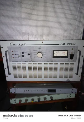 Amplificador Radio FM Cemtys FM 300C