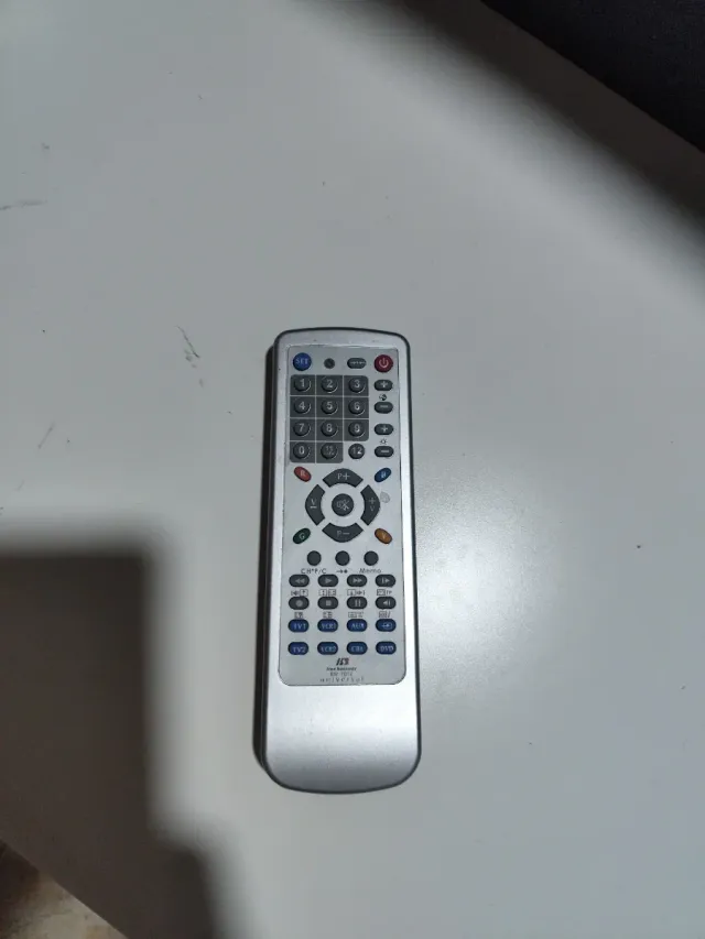 Mando a distancia universal NS