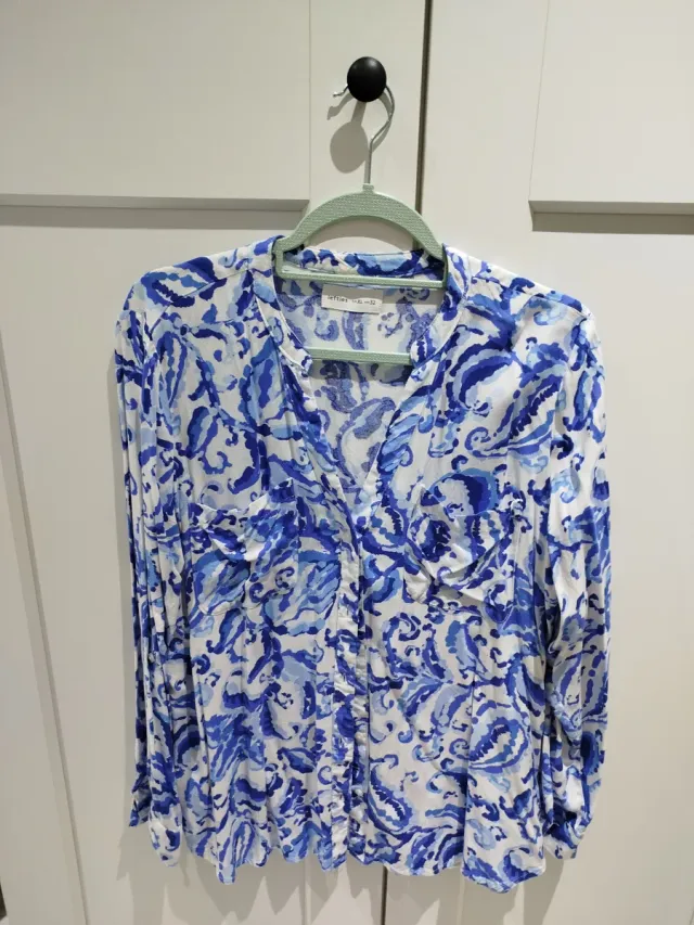 Blusa Lefties Estampada Azul y Blanca
