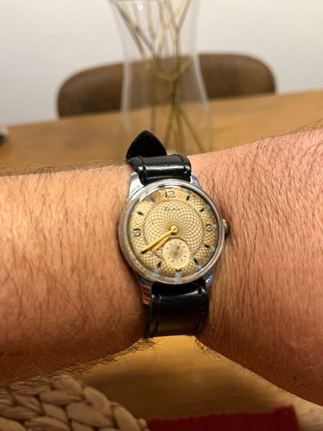 Rarísimo reloj vintage soviético KAMA (años 50)