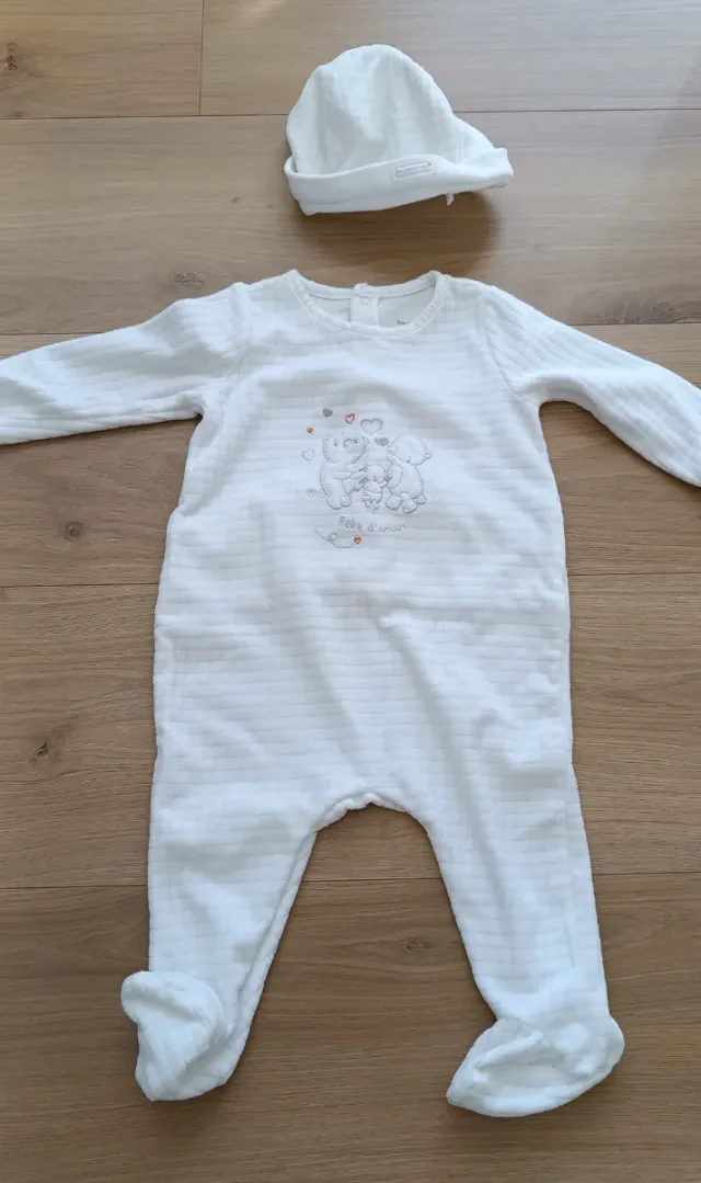 Lote 3 pijamas bebé blancos