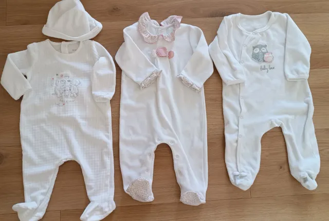 Lote 3 pijamas bebé blancos