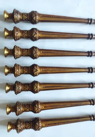 PATAS DE BRONCE PARA MUEBLES