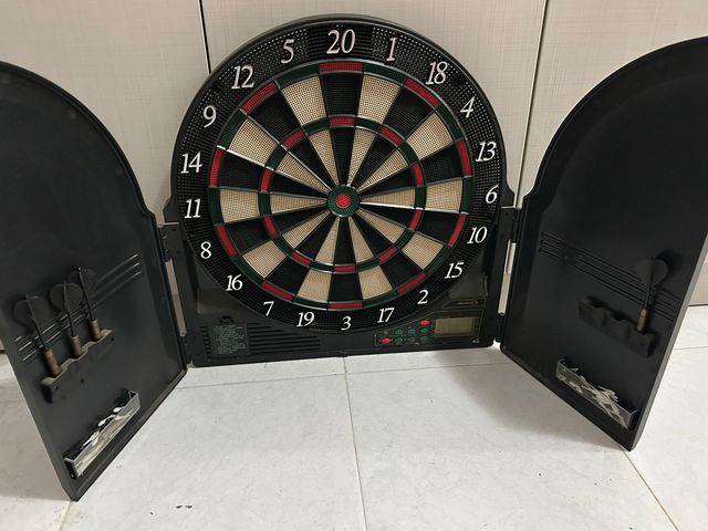 Diana Electrónica con Accesorios