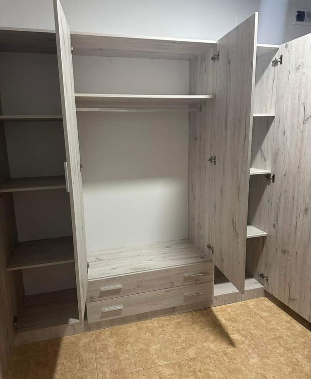 Armarios Nuevos de madera