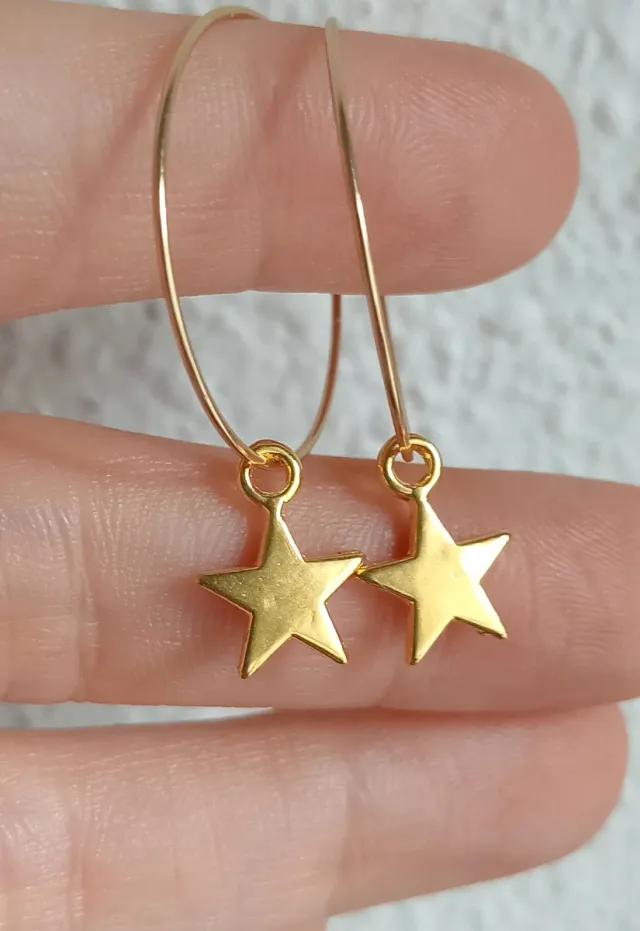Pendientes Aro con Estrella Dorada