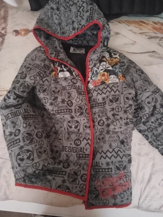 Abrigo Desigual niño Talla 9/10