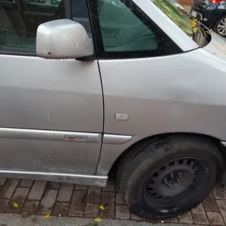 Peugeot 806 2001. Cal fer-li culata.