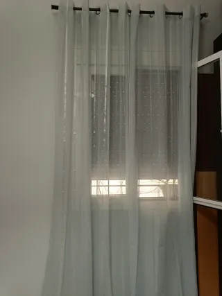 Cortina nueva sin etiquetas plateada/blanca