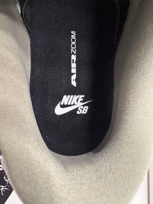 Nike SB Dunk Low Sequoia Verde Oliva