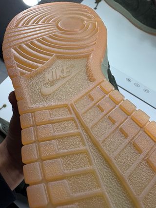 Nike SB Dunk Low Sequoia Verde Oliva