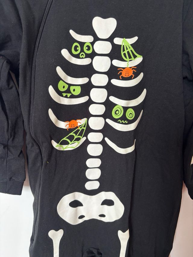 Mono esqueleto Halloween 4 años