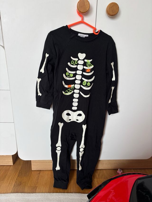 Mono esqueleto Halloween 4 años