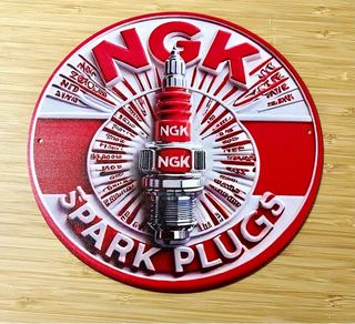 Insegna metallica vintage NGK Spark Plugs