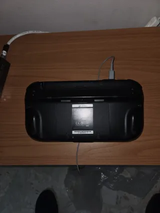 Nintendo Wii U Pad Nero con Alimentatore