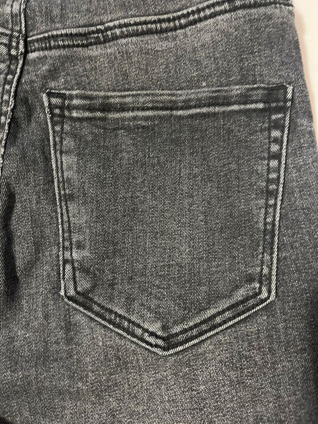 Pantalón vaquero negro Stradivarius