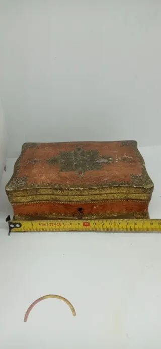 Cofanetto vintage in legno con chiave