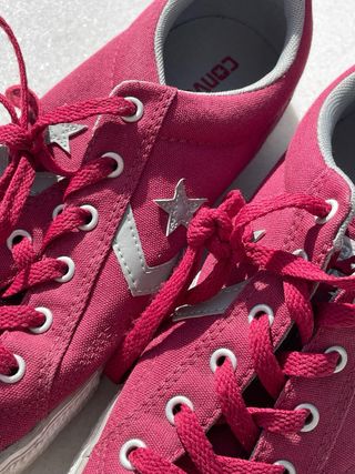 Zapatillas Converse Talla 41 Rojas y Plateadas