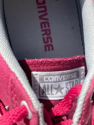 Zapatillas Converse Talla 41 Rojas y Plateadas