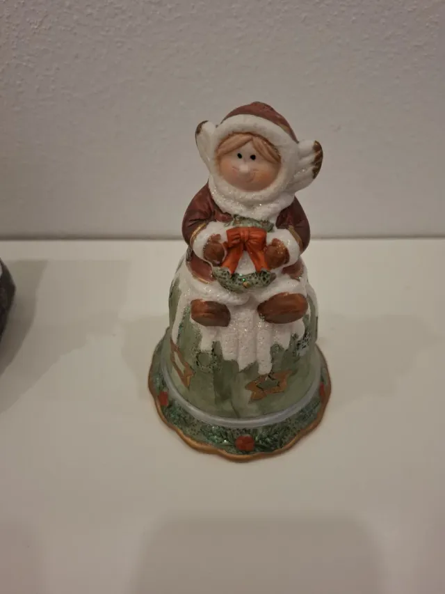 Campanella ceramica natalizia con bambina