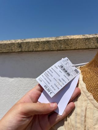 Blusa vainilla con volantes