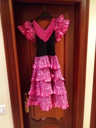 Traje de flamenca niña rosa y negro