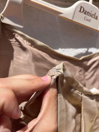 Falda Joy Cost satinada champán Talla M