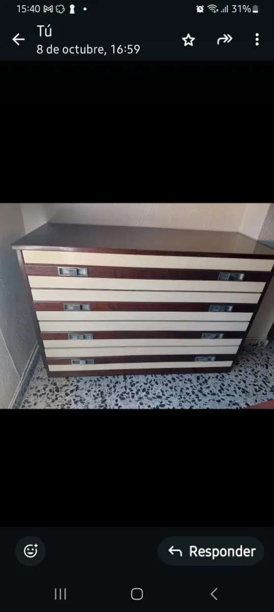 Cómoda madera vintage.