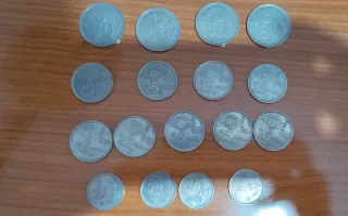 Billetea y monedas, cara anversa y reversa