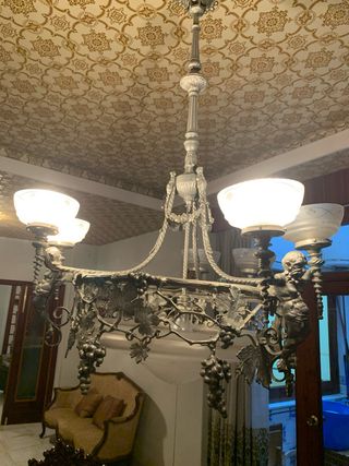 Lámpara de techo antigua forjada