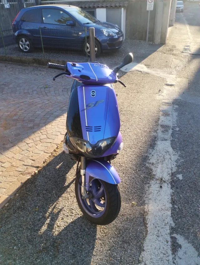 Scooter Gilera SP 50