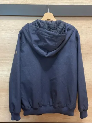 Chamarra Billabong Azul Marino con Capucha