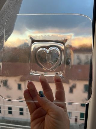 Vassoio quadrato in vetro con cuore 22x22
