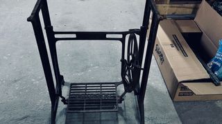 Soporte base máquina de coser Singer