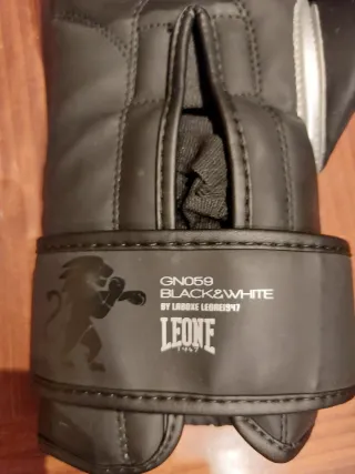 Guantes de boxeo Leone 1947 10oz. Mujer