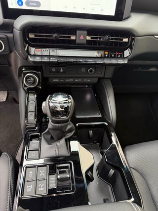 Toyota Land Cruiser 250 2025