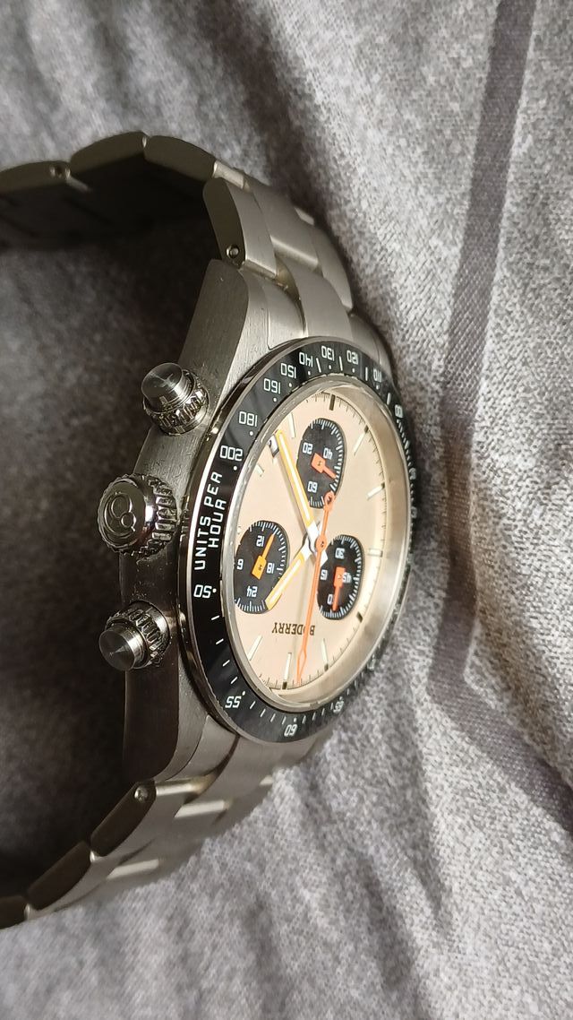 Reloj Boderry Cronógrafo Titanio Beige/Plata