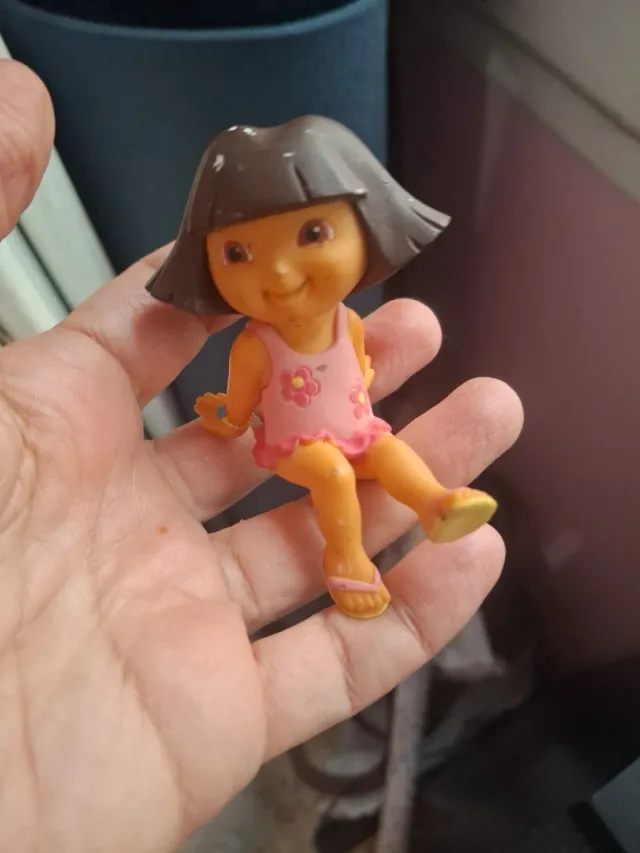 Muñeco figura de juguete dora la exploradora