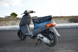 Piaggio Zip Base
