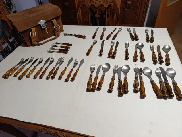 Cubertería madera y metal