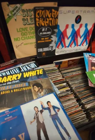 Lote 250 Vinilos Singles Internacionales