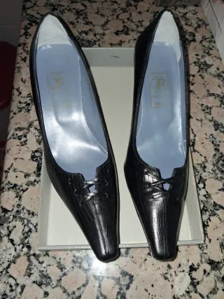 Zapatos de salón piel negros
