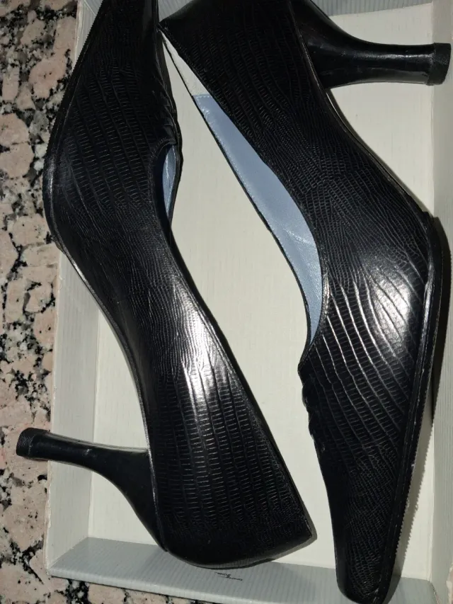 Zapatos de salón piel negros